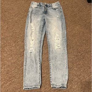 No boundary blue ripped jeans